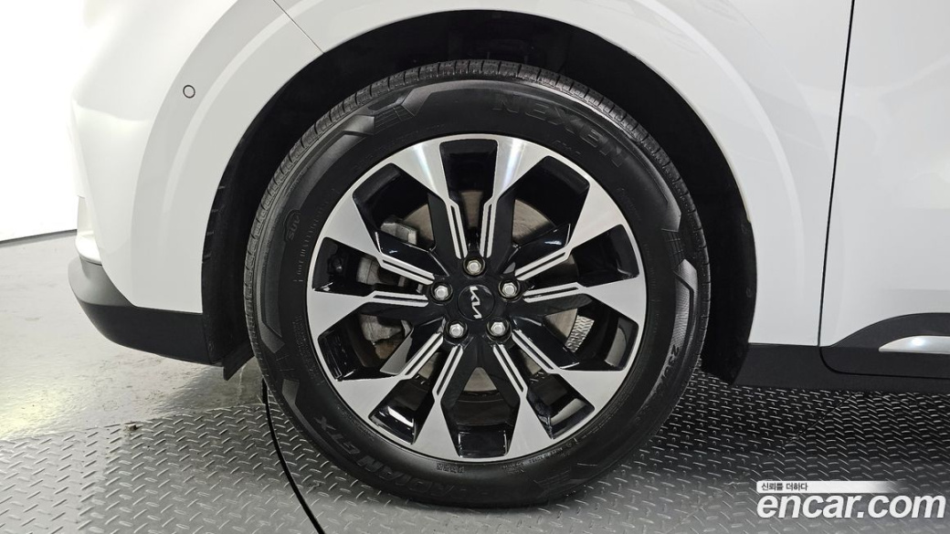 Kia Carnival 9-Seater Signature, 2022