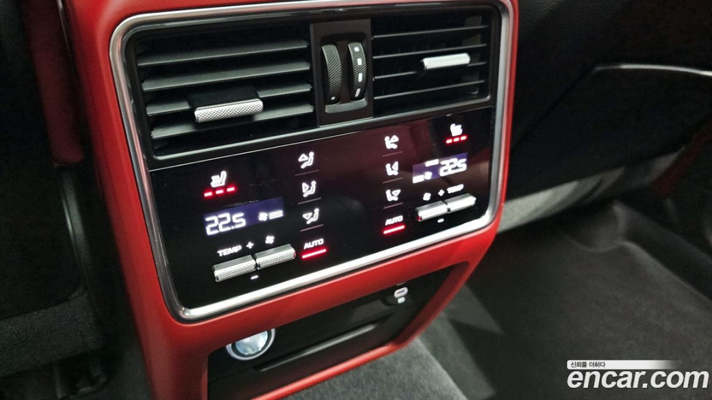 Porsche Cayenne 3.0 COUPE PLATINUM EDITION, 2023