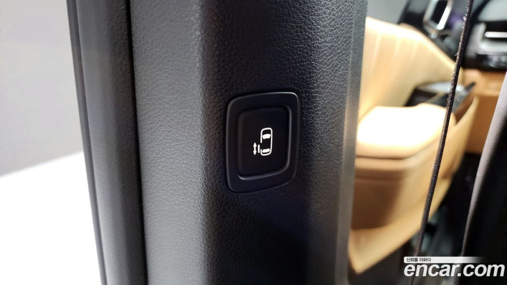 Kia Carnival 9-Seater Signature, 2022
