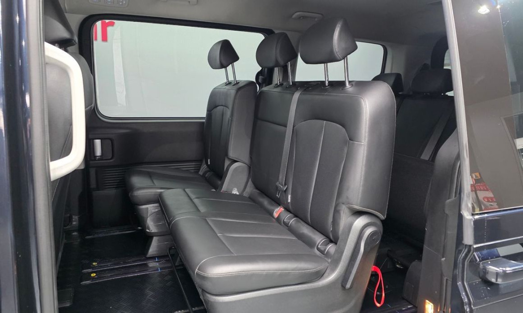Hyundai Staria 4WD Tourer 9-Seater, 2024
