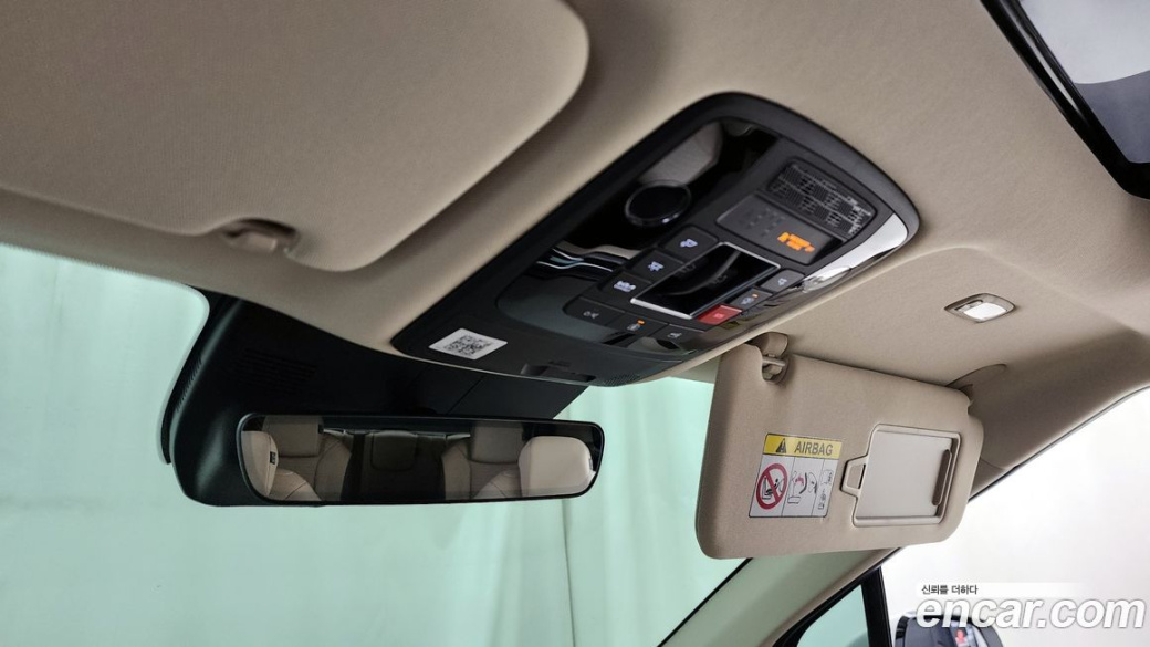 Kia Carnival 9-Seater Signature, 2025