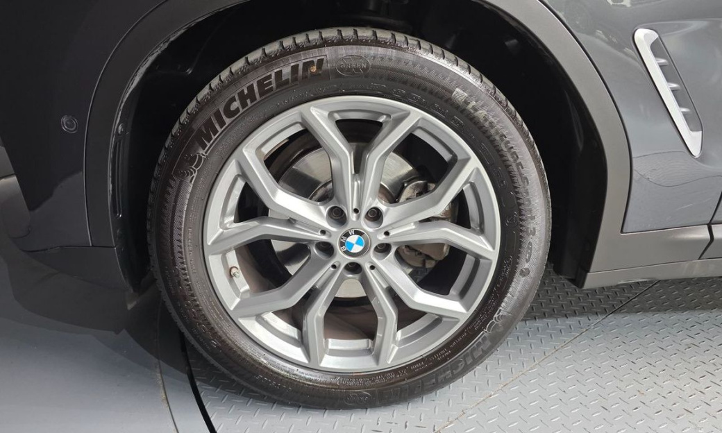 BMW X4 xDrive20i xLine, 2021