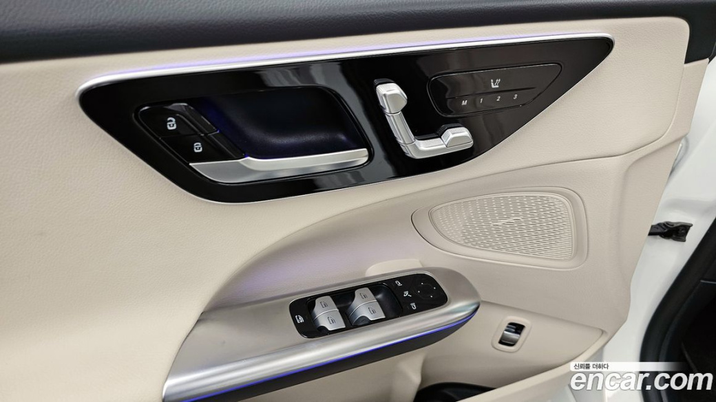 Mercedes-Benz C-Class C300 4MATIC Avantgarde, 2023