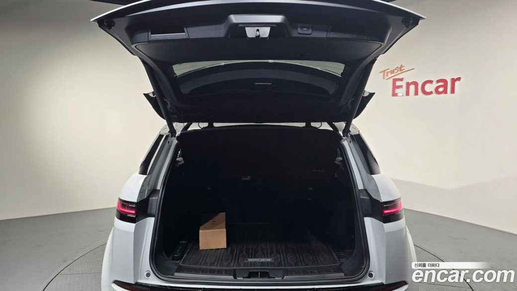 Land Rover Range Rover Evoque P250 Dynamic SE, 2026
