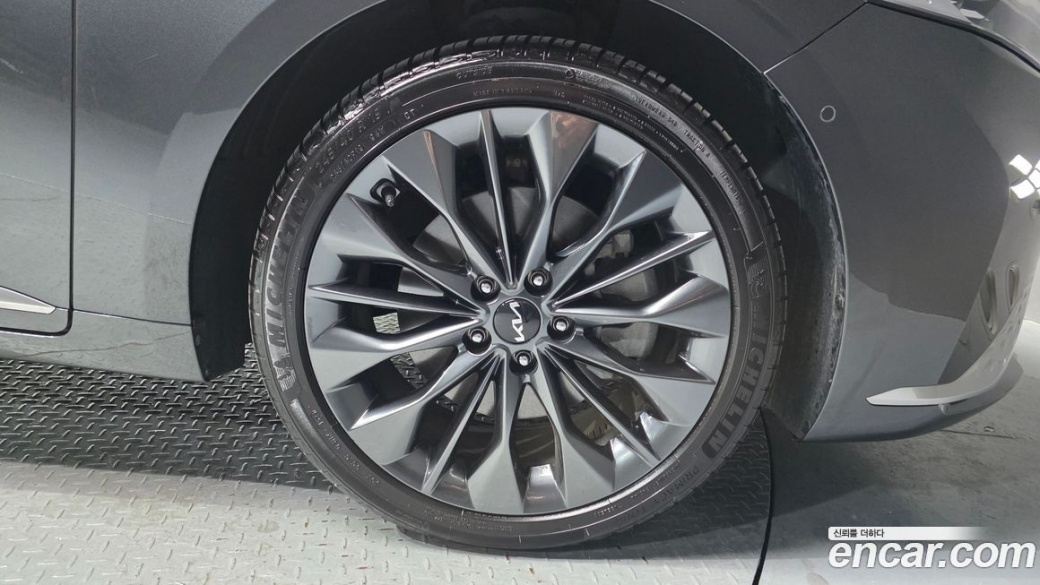 Kia K8 2.5 Gasoline 2WD, 2024