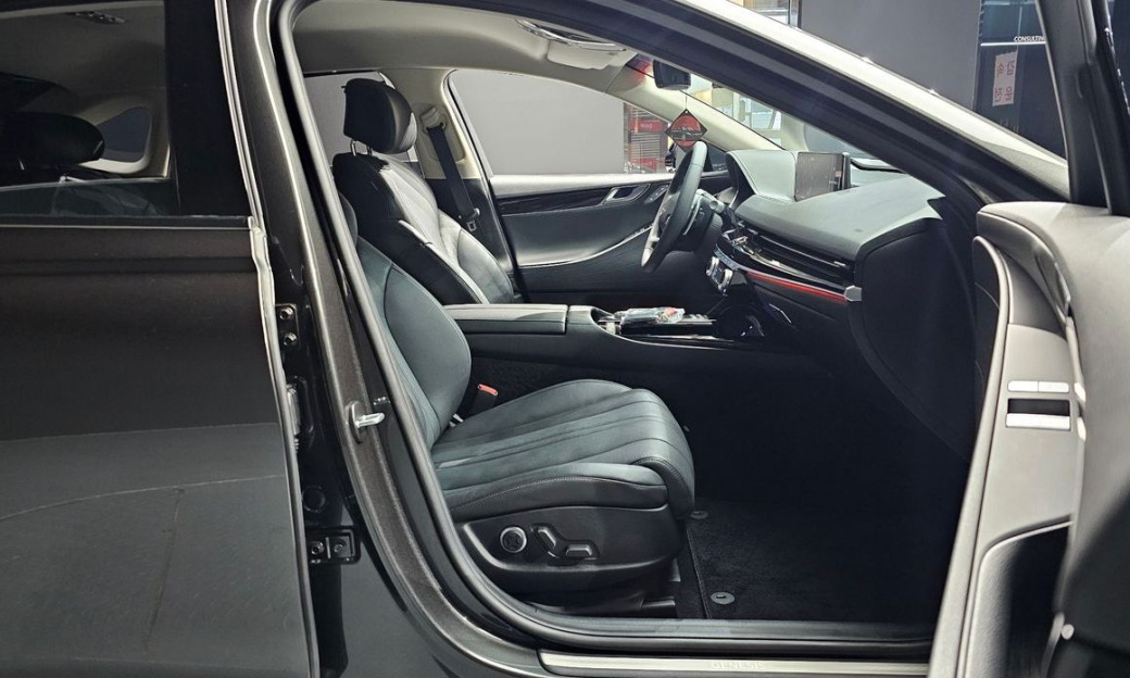 Genesis G80 Gasoline 2.5 Turbo 2WD, 2024