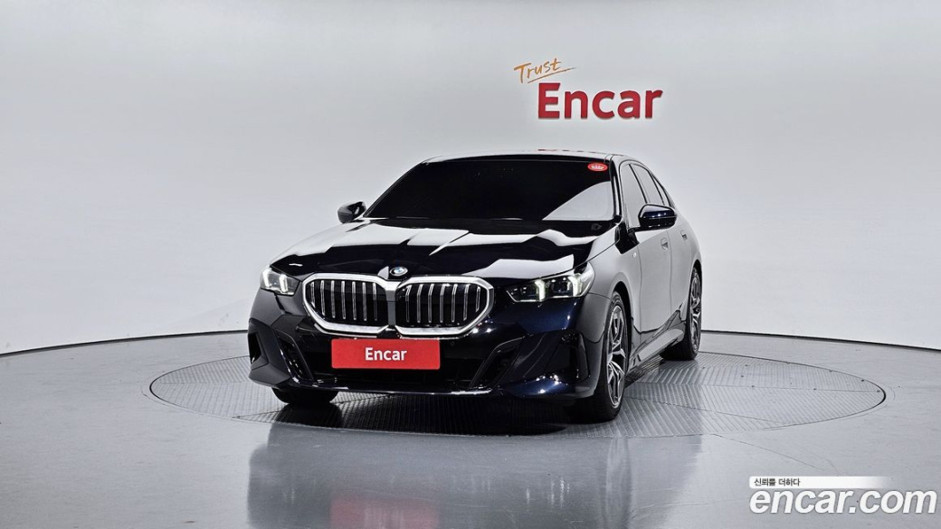 BMW 5-Series 520i M Sport, 2025