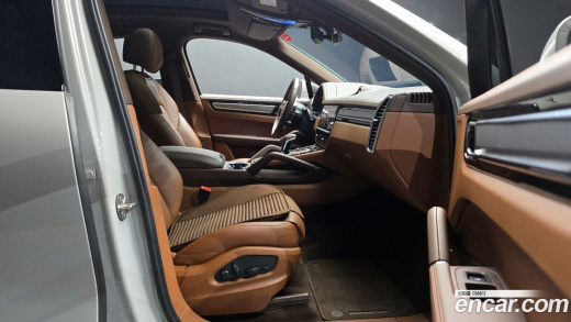 Porsche Cayenne 3.0 COUPE PLATINUM EDITION, 2023