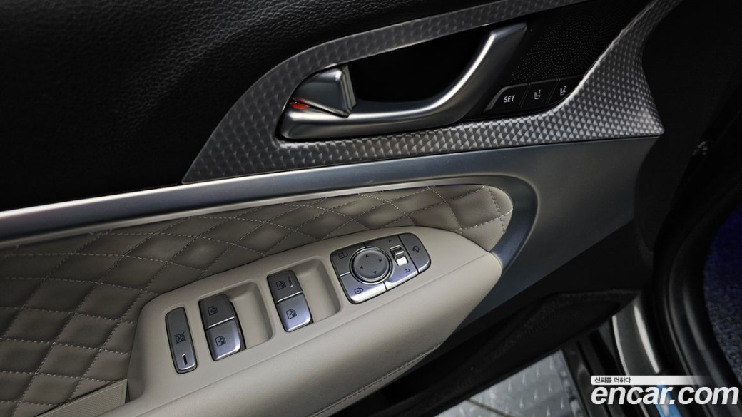 Genesis G70 Gasoline 2.0T 2WD, 2023