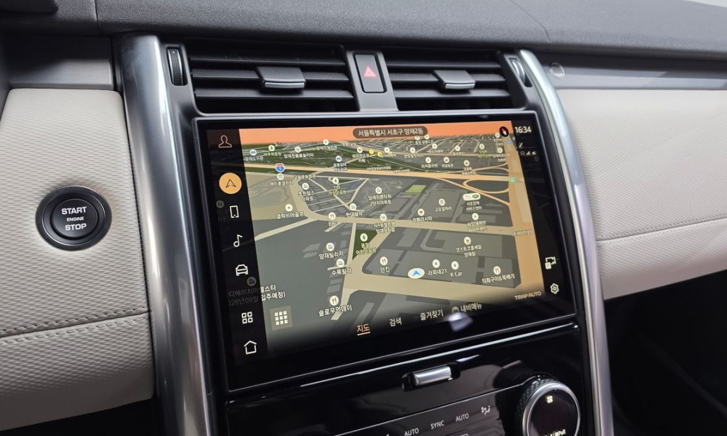 Land Rover Discovery D300 Dynamic HSE, 2024