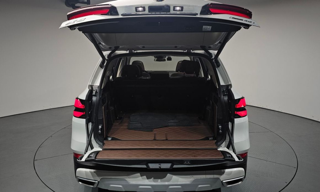 BMW X5 xDrive 40i xLine, 2024