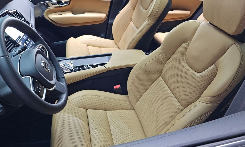 Volvo XC90 B6 Ultimate Bright, 2024
