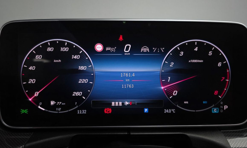 Mercedes-Benz C-Class C200 AMG Line, 2024