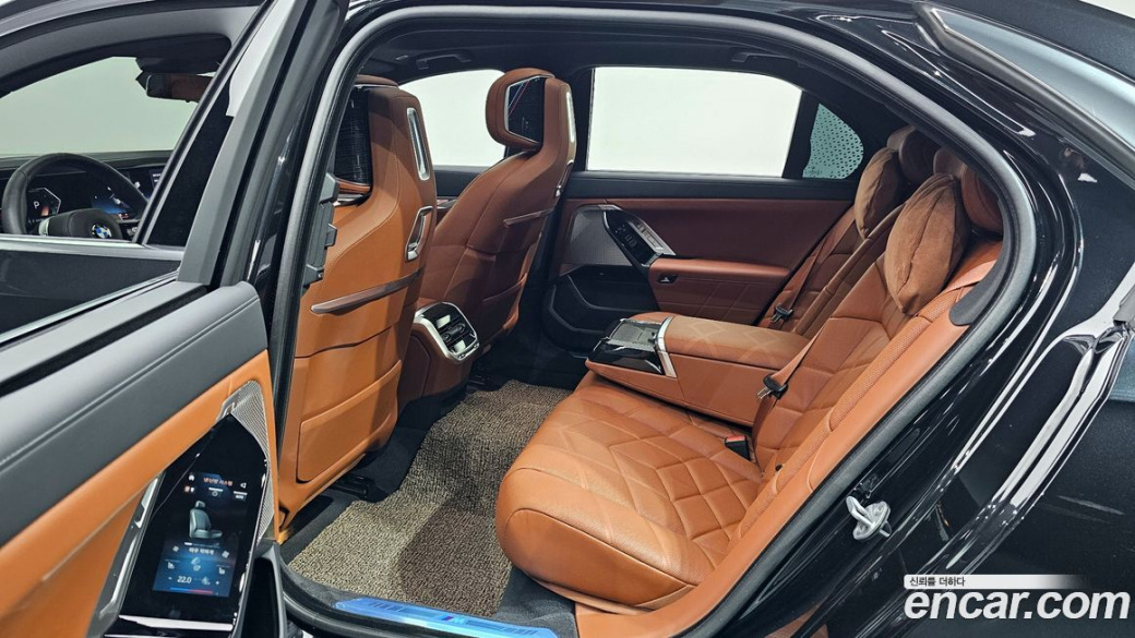BMW 7-Series 740d xDrive M Sport, 2025