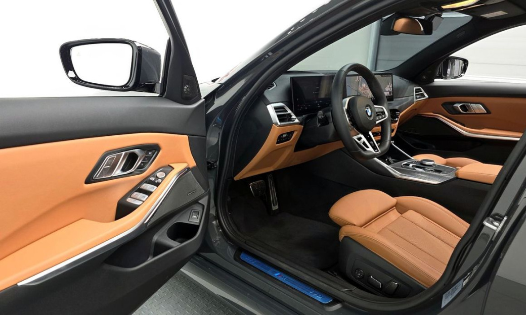BMW 3-Series 320i M Sport, 2025