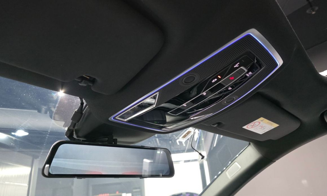 Audi A8 55 TFSI Quattro LWB, 2021