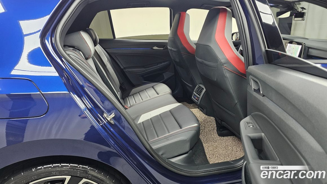 Volkswagen Golf 2.0 GTI, 2024