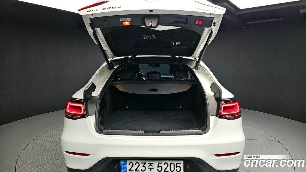 Mercedes-Benz GLC-Class GLC220 d 4MATIC Coupe, 2023
