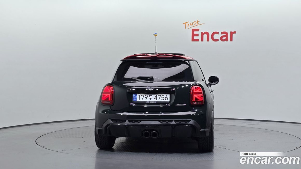 Mini Cooper JCW, 2024