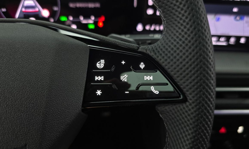 Audi Q5 40 TDI Quattro S Line Black Edition, 2025