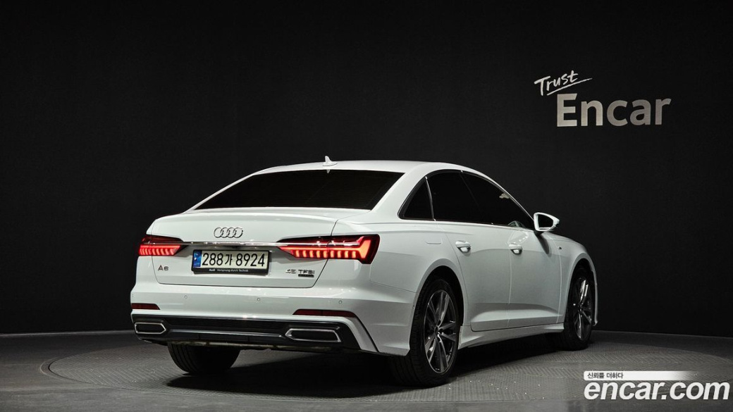 Audi A6 45 TFSI Quattro Premium, 2022