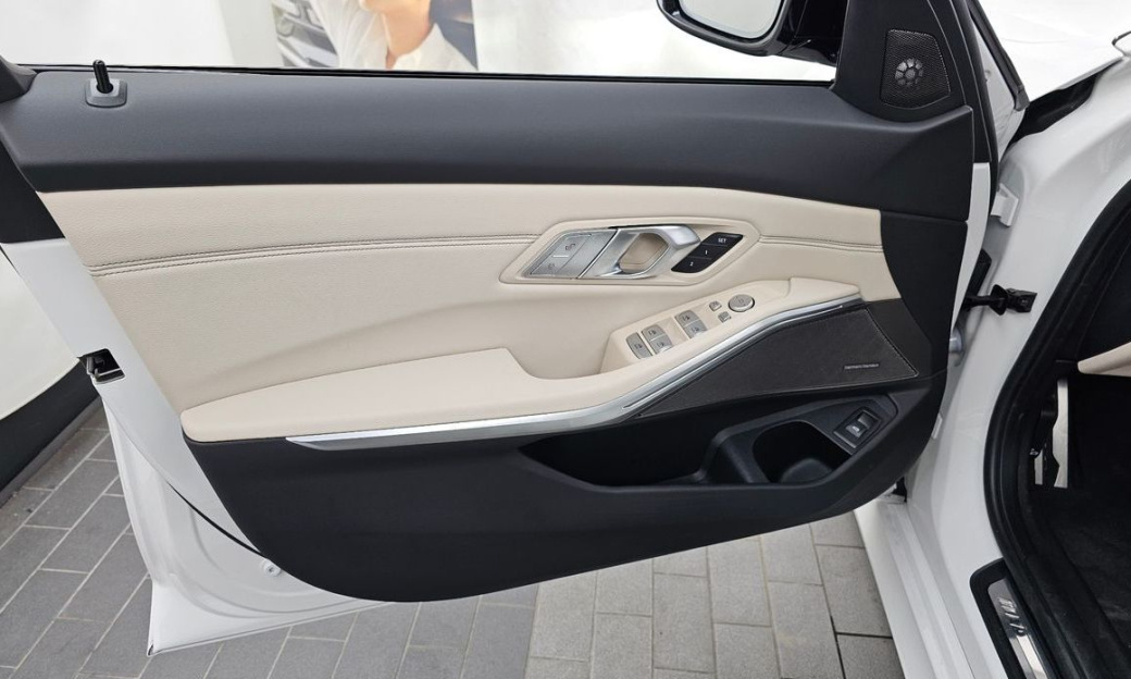 BMW 3-Series M340i Pro, 2026