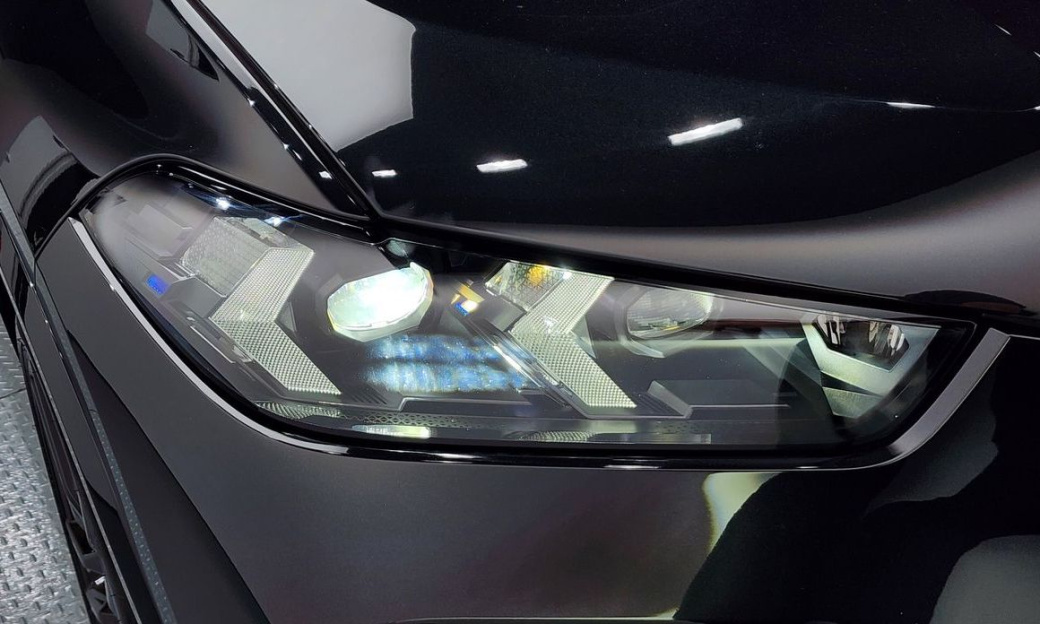 BMW X5 M60i, 2024