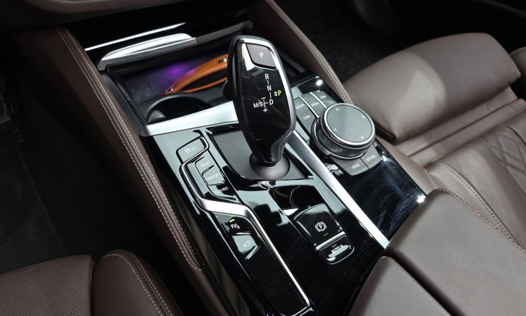 BMW 5-Series 530i M Sport Package, 2023