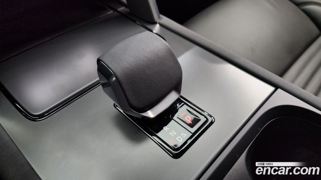 Land Rover Discovery Sport P250 Dynamic SE, 2024