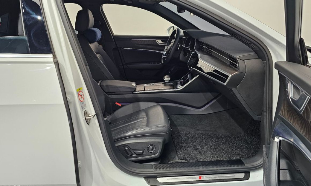 Audi A6 40 TDI Premium, 2022