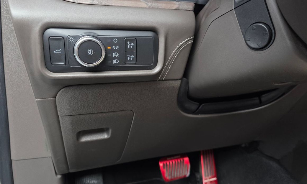Ford Explorer 3.0 Platinum 4WD, 2022
