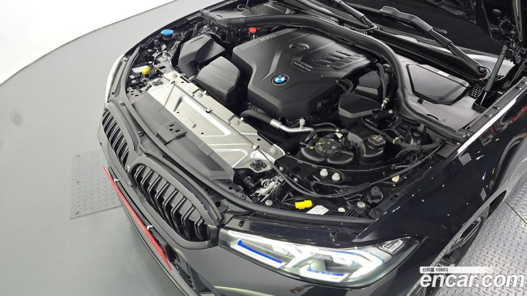 BMW 3-Series 320i M Sport, 2024