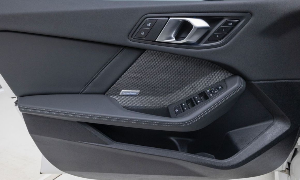 BMW 2-Series 220 M Sport, 2025