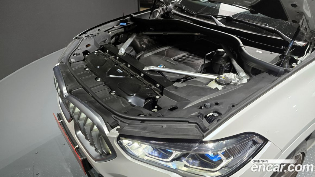 BMW X6 xDrive40i M Sport, 2023
