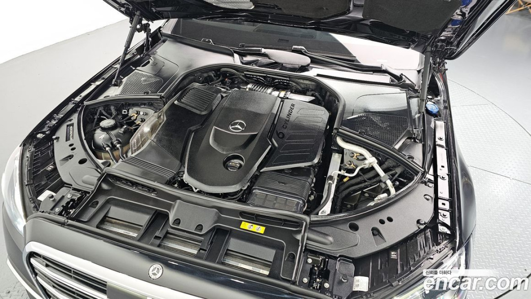 Mercedes-Benz S-Class S350 d, 2023