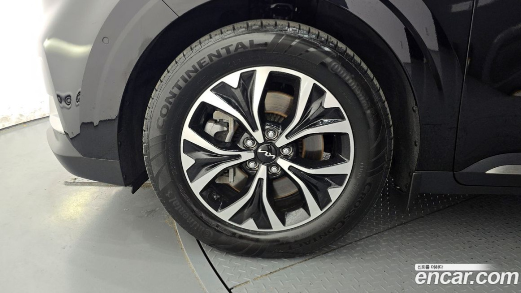 Kia Carnival 11-Seater Signature, 2023