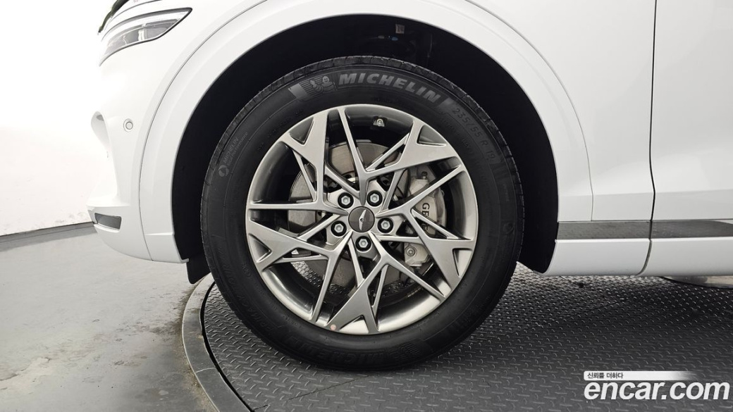 Genesis GV70 2.5T Gasoline 2WD, 2023