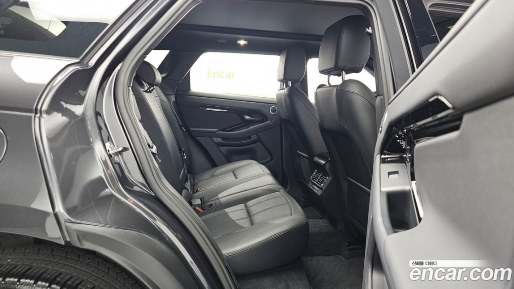 Land Rover Range Rover Evoque P250 Dynamic SE, 2024