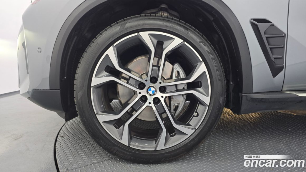 BMW X5 xDrive 40i xLine, 2025