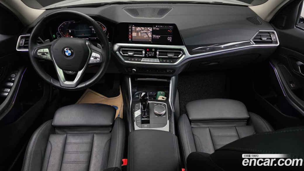 BMW 3-Series 320d Luxury, 2022