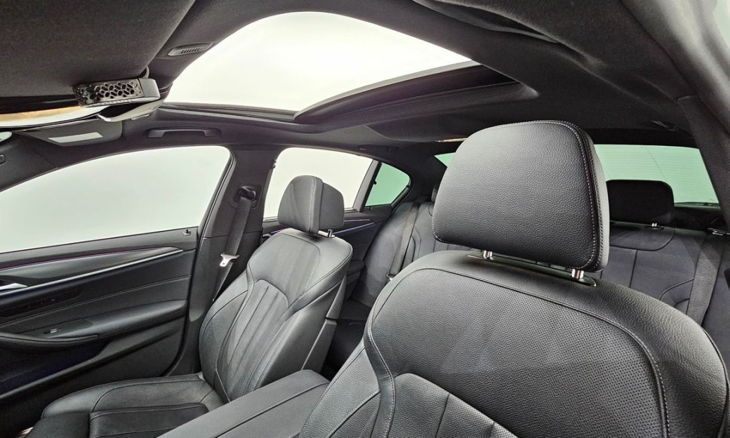 BMW 5-Series 520i M Sport, 2023