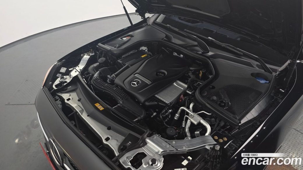 Mercedes-Benz E-Class E250 AMG Line, 2023