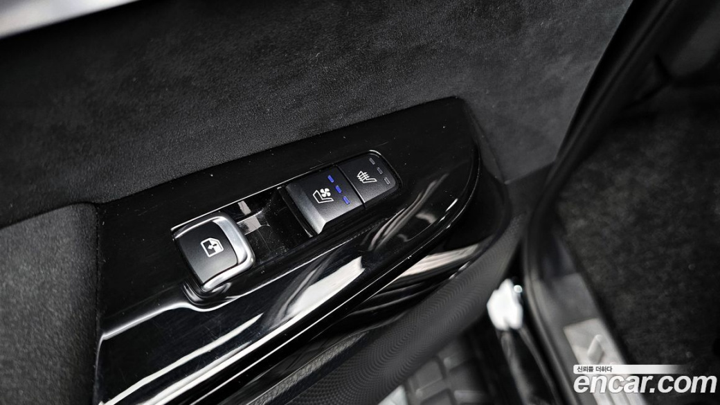Kia Mohave Diesel 3.0 4WD 6-Seater, 2022