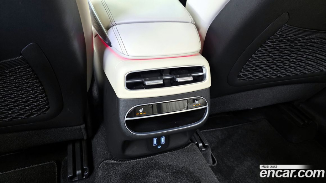 Genesis GV70 2.5T Gasoline 2WD, 2024