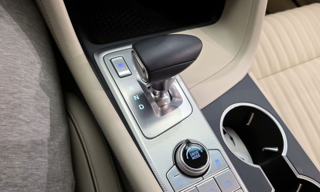 Genesis G70 Gasoline 2.5T 4WD, 2025