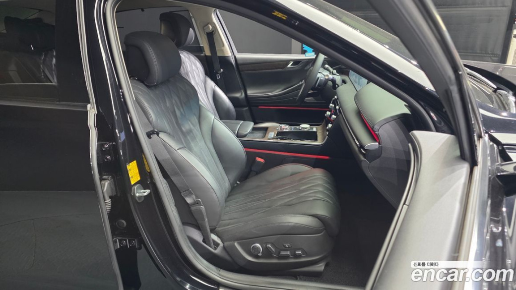 Genesis G80 Gasoline 2.5 Turbo AWD, 2025
