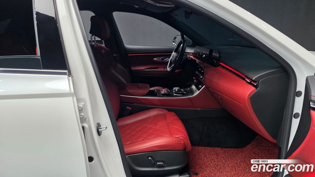 Genesis GV70 2.5T Gasoline AWD, 2025