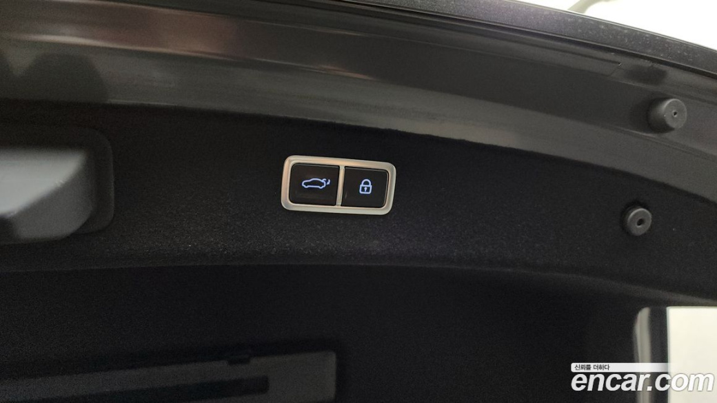 Genesis G80 Gasoline 2.5 Turbo 2WD, 2025