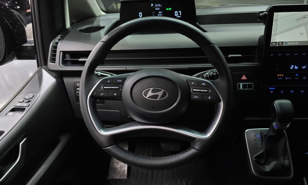 Hyundai Staria Cargo 5-Seater, 2025