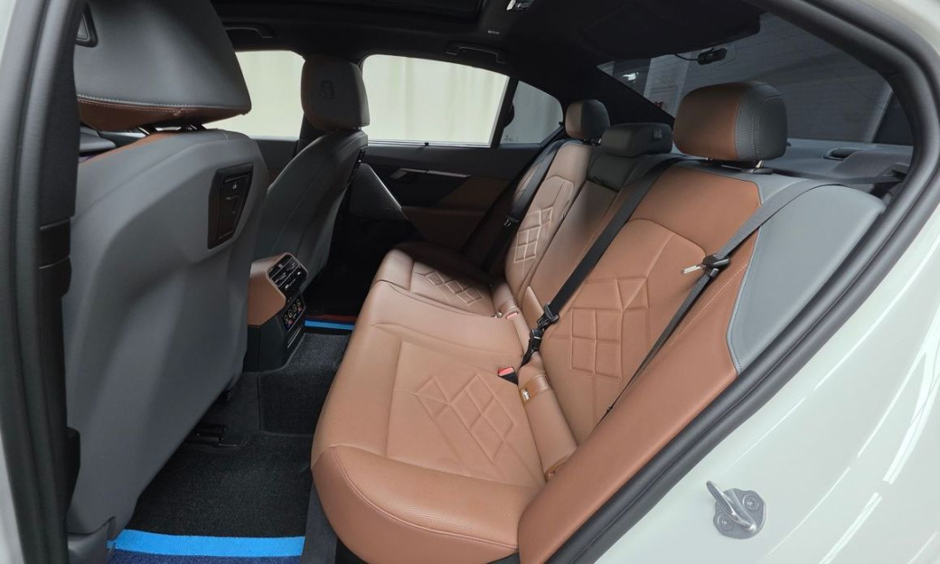 BMW 5-Series 530i xDrive M Sport, 2024